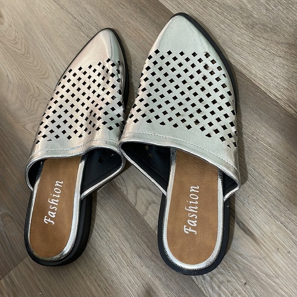 Silver slip on shoes - Picture 3 of 5